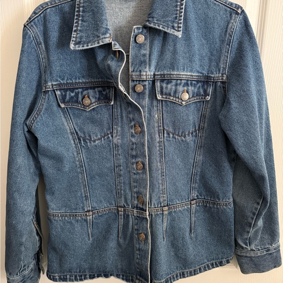 bill blass Jackets & Blazers - Bill Blass Medium Wash Denim Jacket
